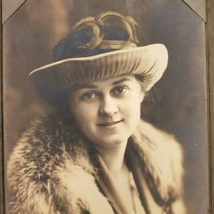 Antique 1920 Glamorous Lady Photograph